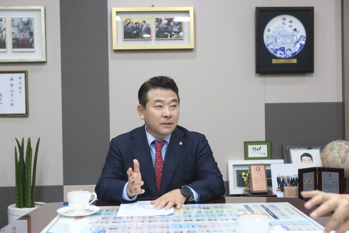 박정 더불어민주당 경기도당위원장.
