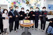 ‘모두가 빛!’… 반딧불이 가족들의 열정 ‘빛’이 된다