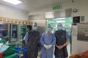 다보스병원, 싱가포르 의료진에<br>선진의술 고주파수핵성형술 전수