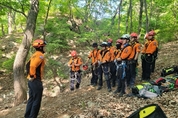 행락철 산행 북적… 산악사고 구조 이상무!