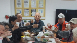 ‘시니어클럽’ 어버이날 맞아 맛있는 특식