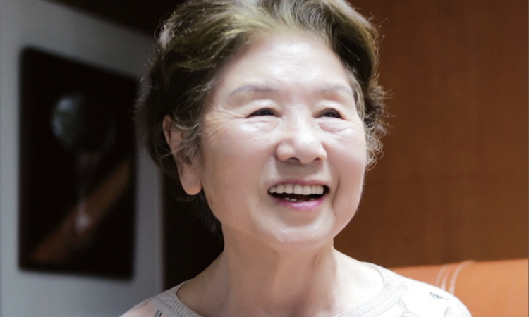 나이도 잊은채 ‘작품 열정’… 정교한 손끝에서 ‘우주의 탄생’