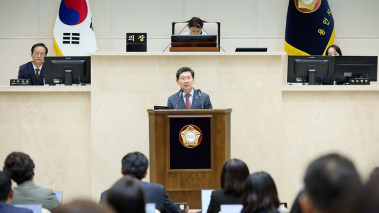 “새해 반도체 특화 대도시 자리매김 총력”