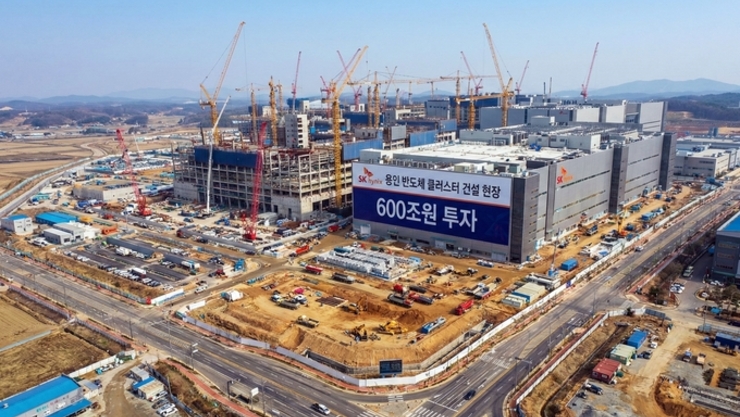 현장 근로자 ‘숙소 가뭄’… 묵을 곳 없다