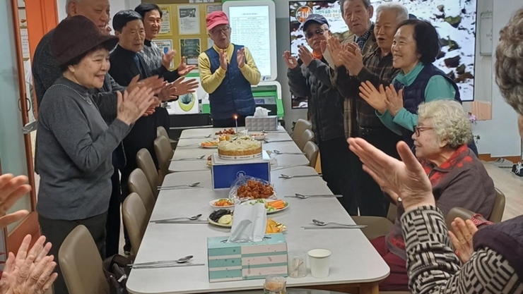 노인정, 이젠 옛말… ‘스마트 경로당’ 이목집중