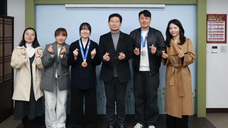 밀라노 동계올림픽 영웅 ‘용인의 아들·딸’ 한자리